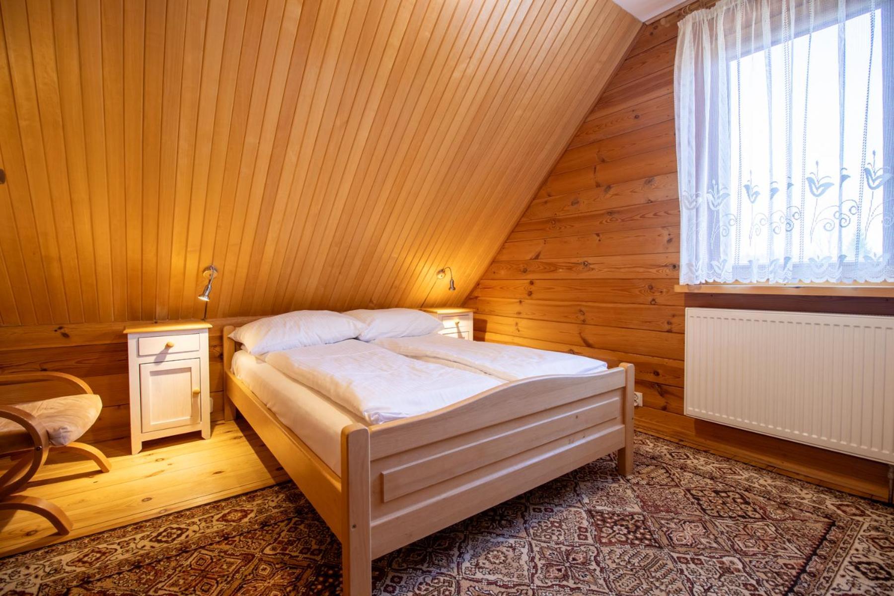 Wisniowy Sad Pensionat Białowieża Exteriör bild