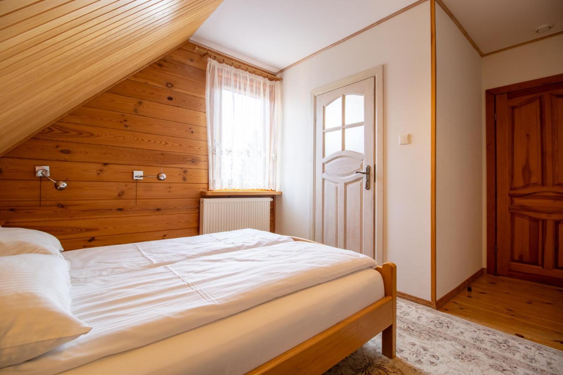 Wisniowy Sad Pensionat Białowieża Exteriör bild